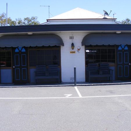 Motel Lodge Rockhampton Exterior photo